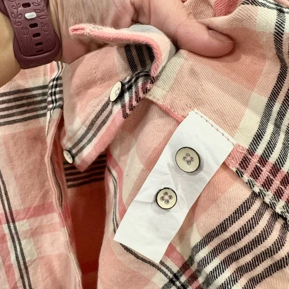 SOLD Duluth Trading Co Flannel Pink Plaid Shirt Womens Size M - Picture 4 of 6